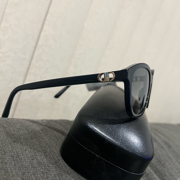 NEW DIOR CD 30 Montaigne Mini SI 52mm
Round Sunglasses - Picture 7 of 16